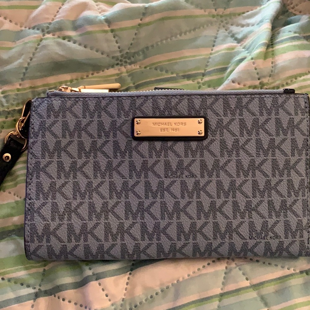 Michael Kors JS Double Wristlet in Admiral/Navy